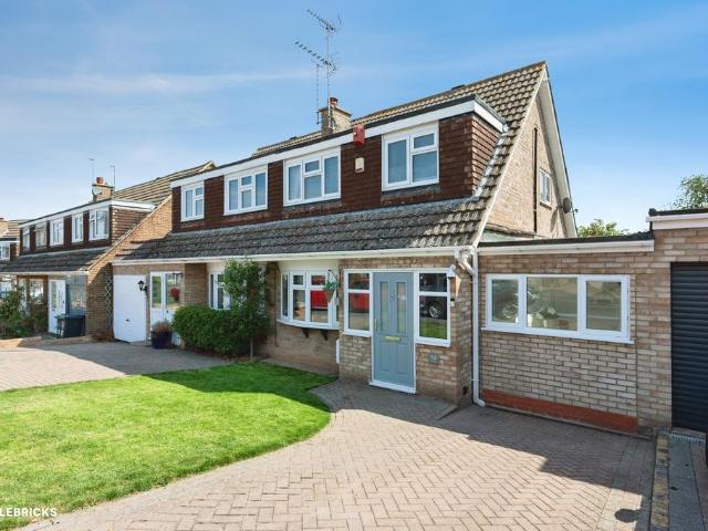 4 bedroom semi detached house for sale