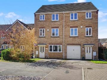 5 bedroom semi detached house for sale
