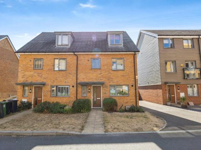 4 bedroom semi detached house for sale