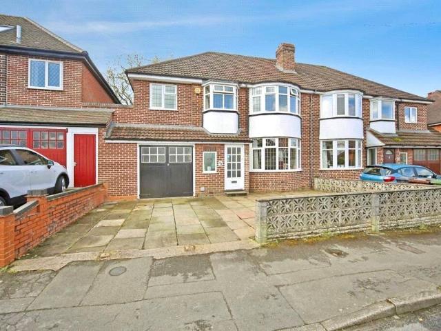 4 bedroom semi detached house for sale