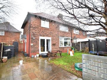 4 bedroom semi detached house for sale