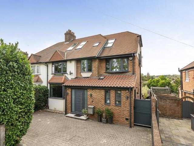 4 bedroom semi detached house for sale
