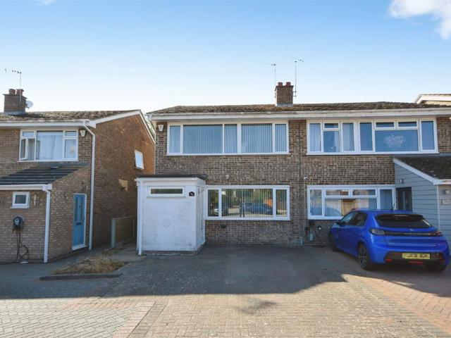 4 bedroom semi detached house for sale