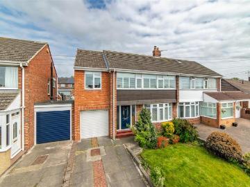 4 bedroom semi detached house for sale