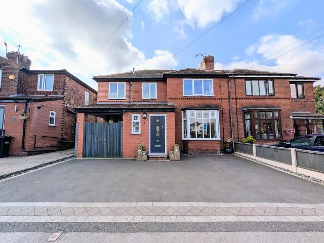 4 bedroom semi detached house for sale