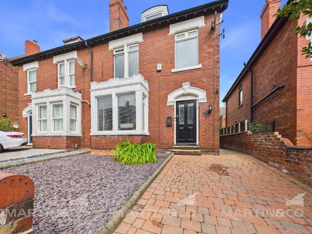 4 bedroom semi detached house for sale