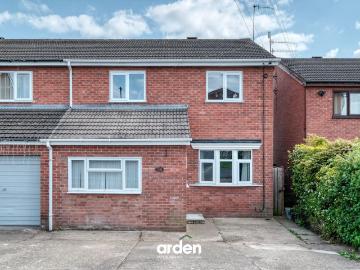 4 bedroom semi detached house for sale