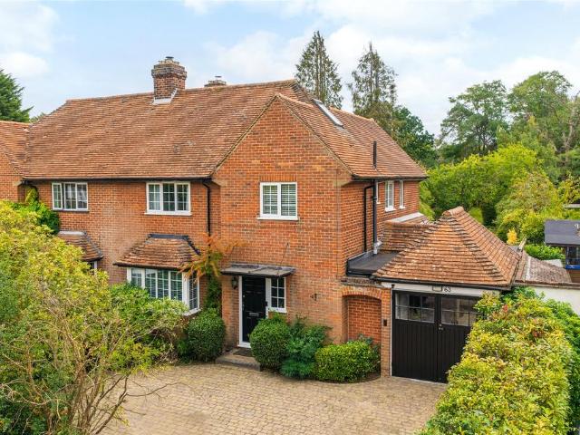 4 bedroom semi detached house for sale