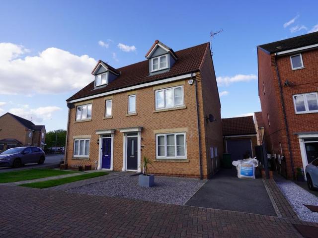 4 bedroom semi detached house for sale