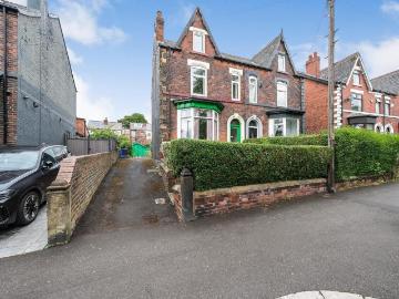 4 bedroom semi detached house for sale