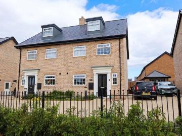 4 bedroom semi detached house for sale