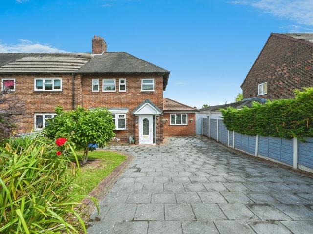 4 bedroom semi detached house for sale