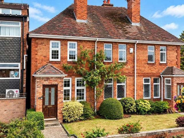 4 bedroom semi detached house for sale