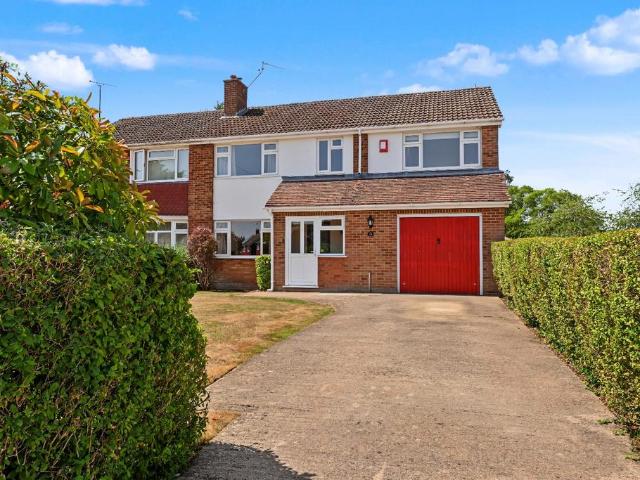 4 bedroom semi detached house for sale
