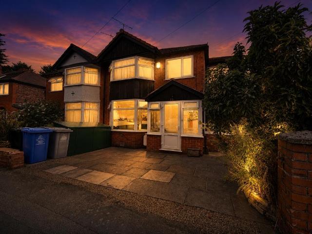4 bedroom semi detached house for sale