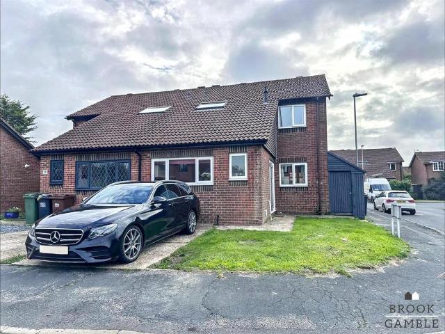 4 bedroom semi detached house for sale
