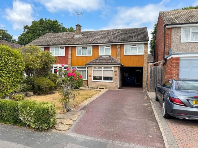 4 bedroom semi detached house for sale