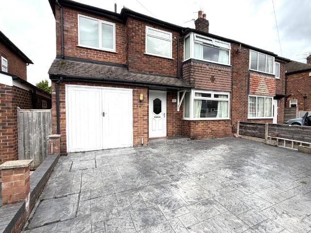 4 bedroom semi detached house for sale