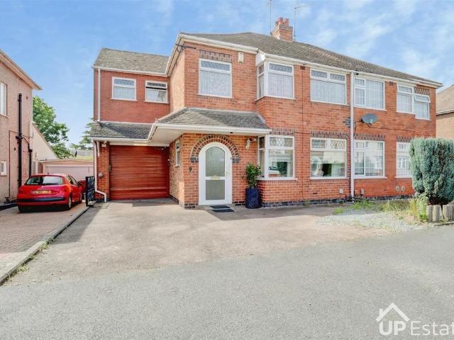 4 bedroom semi detached house for sale
