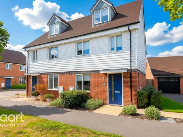 4 bedroom semi detached house for sale