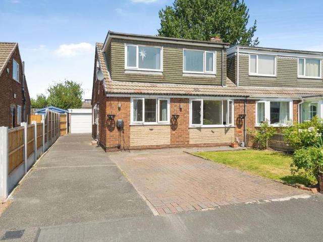 4 bedroom semi detached house for sale