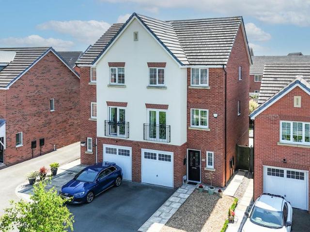 4 bedroom semi detached house for sale