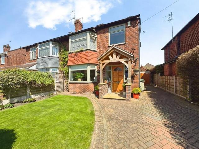 4 bedroom semi detached house for sale
