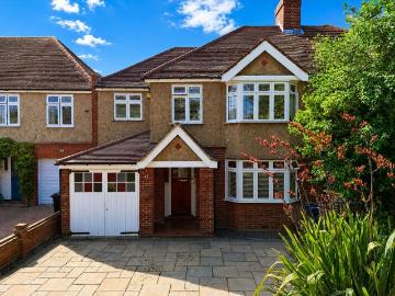 4 bedroom semi detached house for sale
