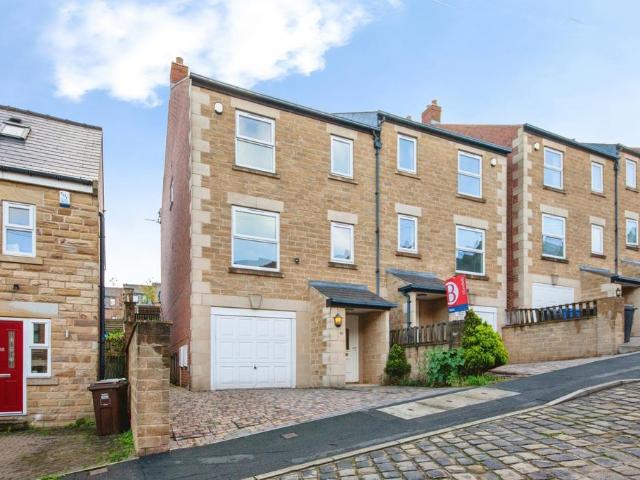 4 bedroom semi detached house for sale