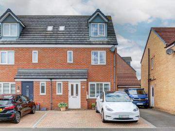4 bedroom semi detached house for sale
