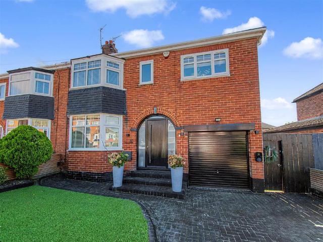 4 bedroom semi detached house for sale