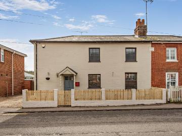 4 bedroom semi detached house for sale