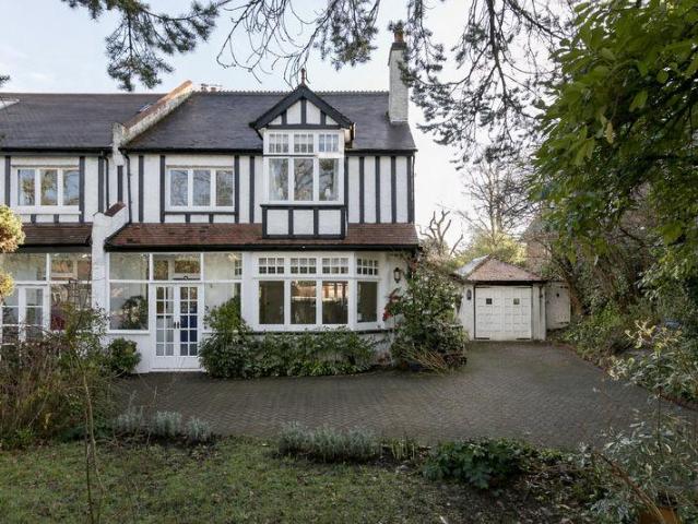 4 bedroom semi detached house for sale
