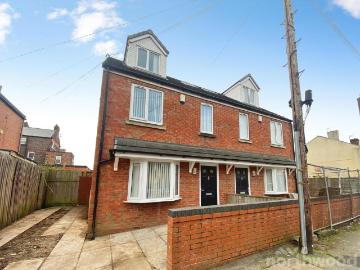 4 bedroom semi detached house for sale