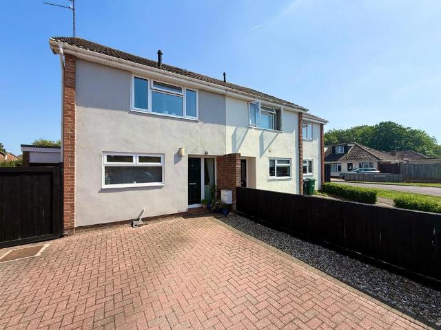 4 bedroom semi detached house for sale