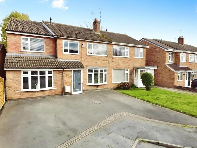 4 bedroom semi detached house for sale