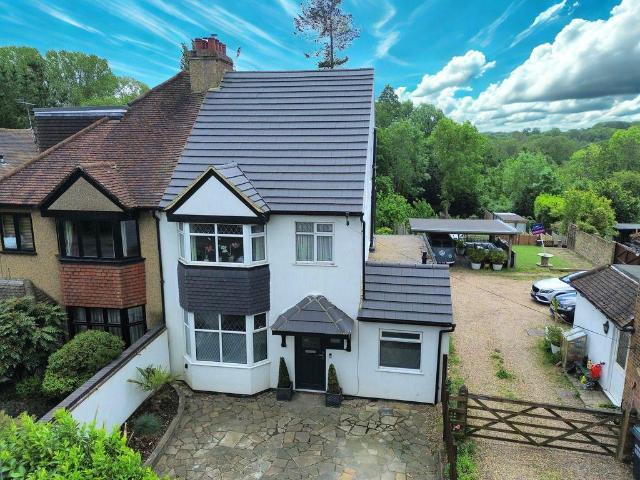 4 bedroom semi detached house for sale