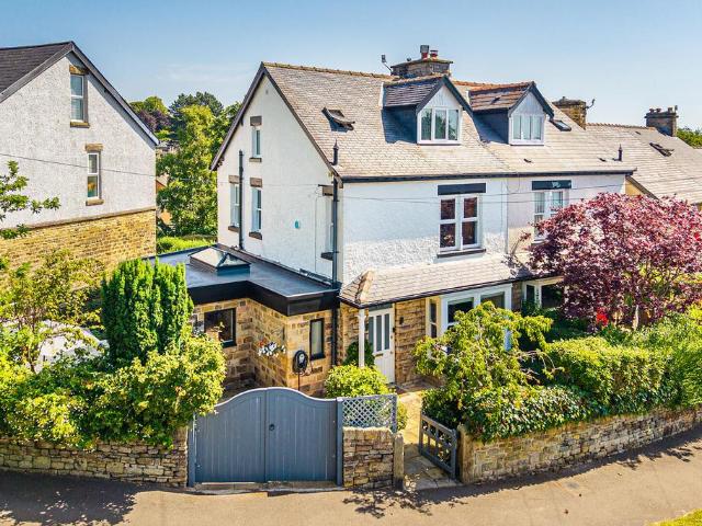4 bedroom semi detached house for sale