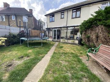 4 bedroom semi detached house for sale