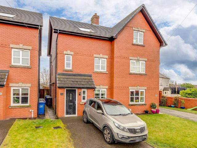 4 bedroom semi detached house for sale