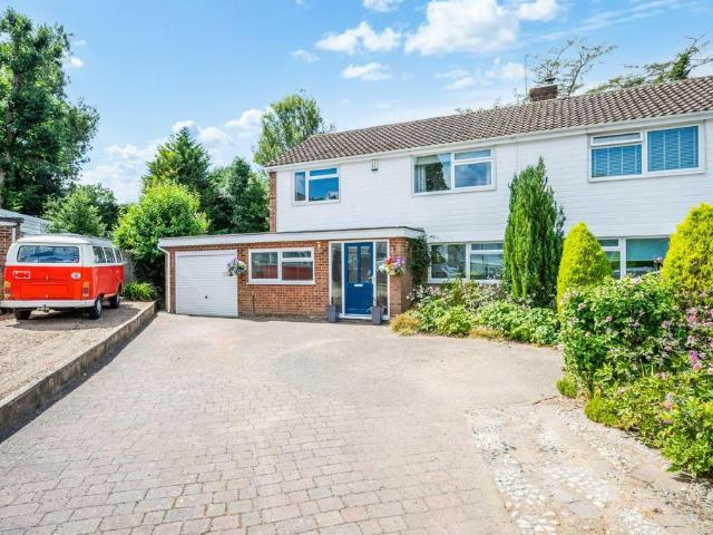 4 bedroom semi detached house for sale