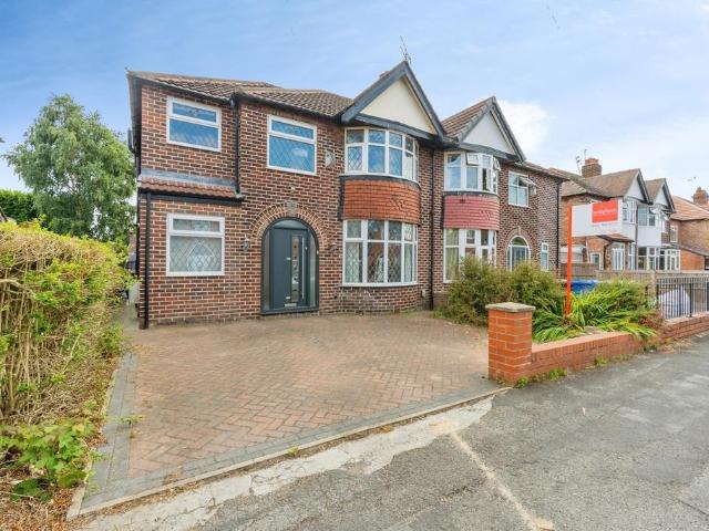4 bedroom semi detached house for sale