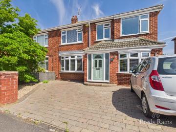 4 bedroom semi detached house for sale