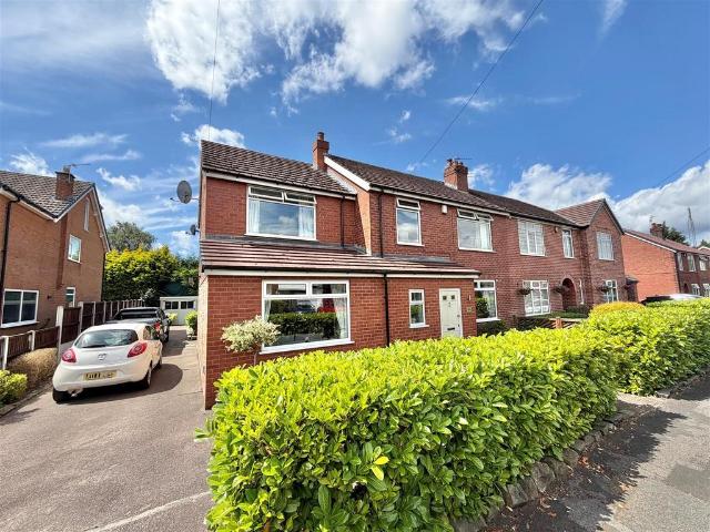 4 bedroom semi detached house for sale
