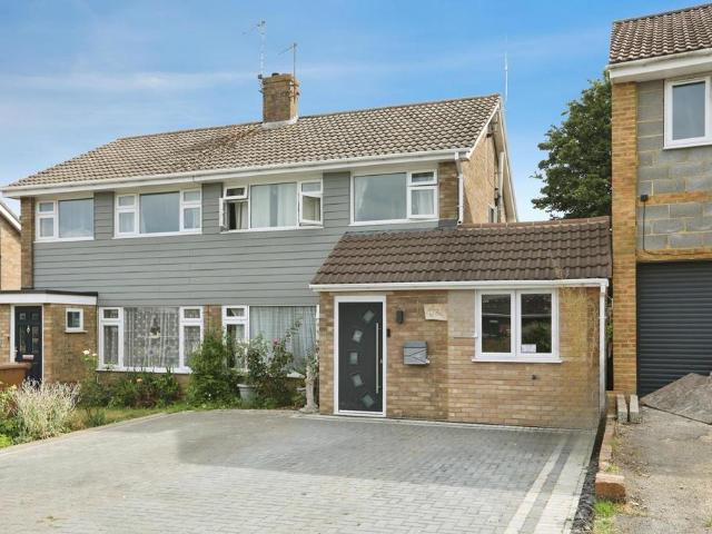 4 bedroom semi detached house for sale