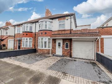 4 bedroom semi detached house for sale