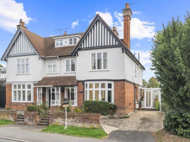 4 bedroom semi detached house for sale