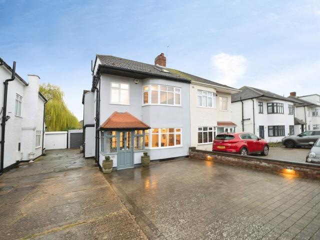 4 bedroom semi detached house for sale