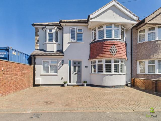 4 bedroom semi detached house for sale