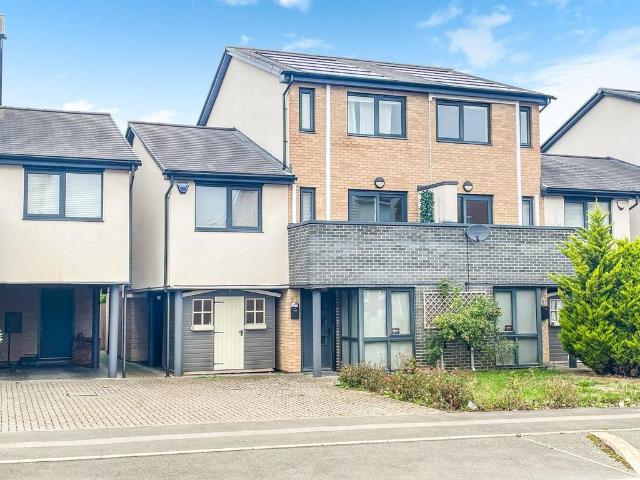 4 bedroom semi detached house for sale